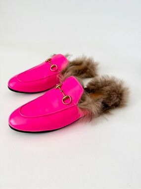 GUCCI | Princetown Fuchsia Hot Pink Horsebit Fur Mule Loafers Slippers EU 39